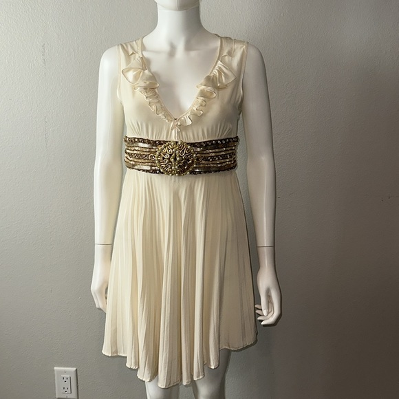 Meghan Fabulous LA *Carlin* ivory silk embellished pleated dress 2 - Picture 2 of 8